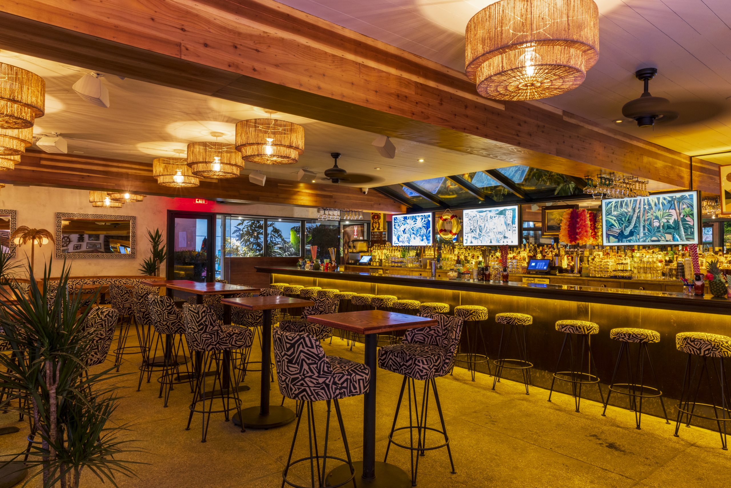Read more about the article Gin Rummy: An Island-Inspired Cocktail Bar Opens On The Westside