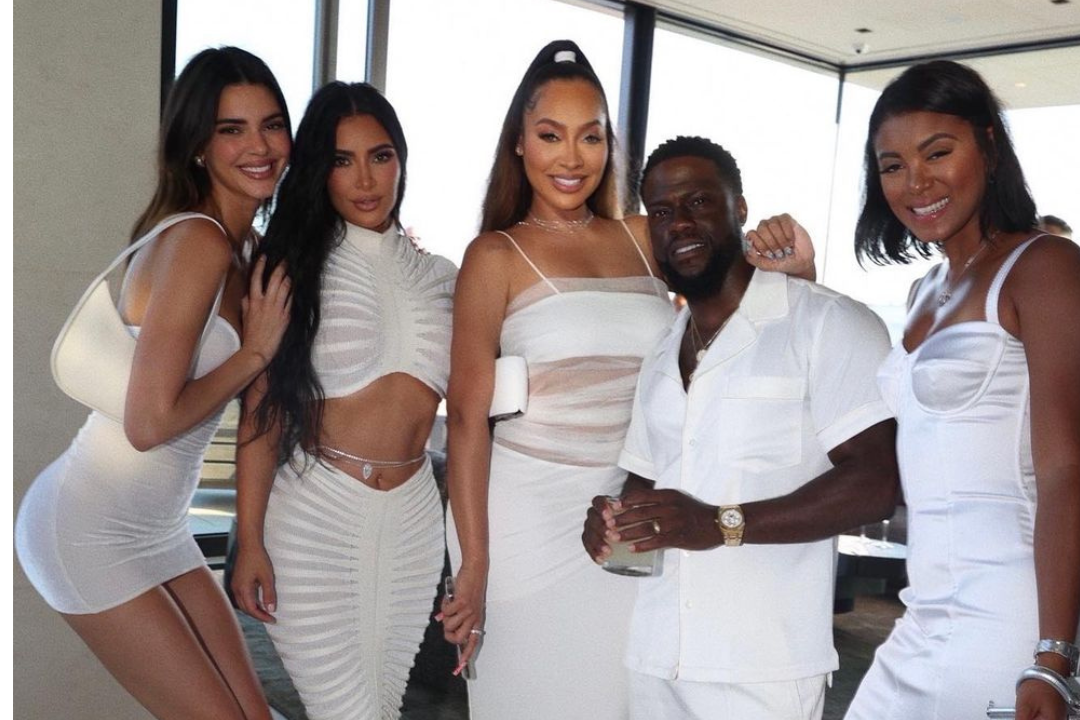 Read more about the article Kim Kardashian Drips In 17-Carat Diamond Belly Chain In The Hamptons: Shop The Style