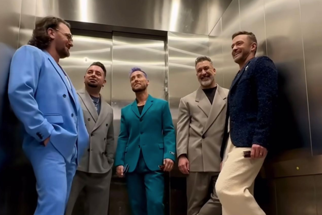 Read more about the article *NSYNC Reunites to Release First Single in Over 20 Years