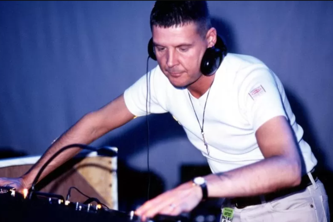 Read more about the article New Documentary Honoring ‘90s British DJ Tony De Vit Announced