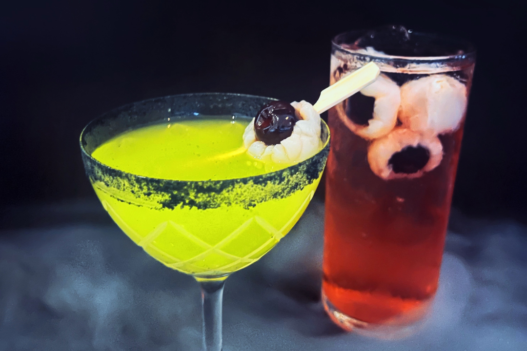 Read more about the article Spine-Tingling Sips: BOOzy Cocktails To Mix Up This Halloween
