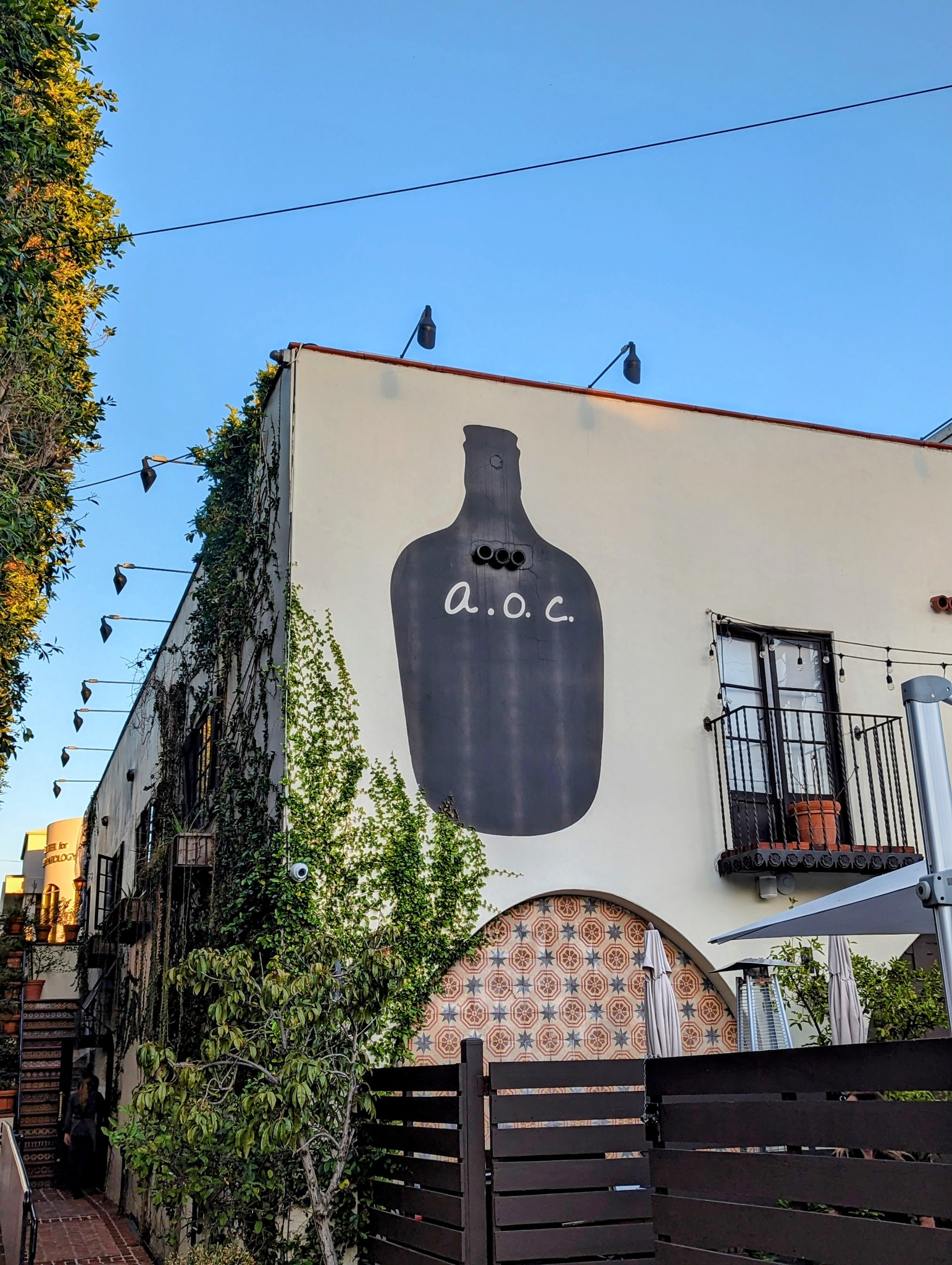 LA Eatery A.O.C. Debuts Six New Seasonal Cocktails