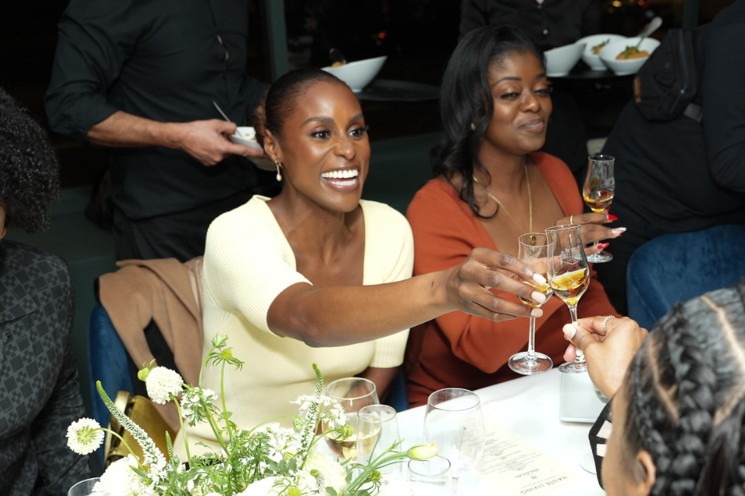 Read more about the article Issa Rae Hosts Intimate Dinner At RDEN In Hollywood With The Macallan