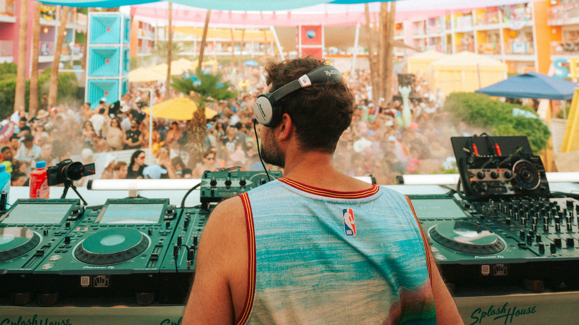 Read more about the article Splash House: LOOP Attended Palm Springs’ Hottest Poolside Playground