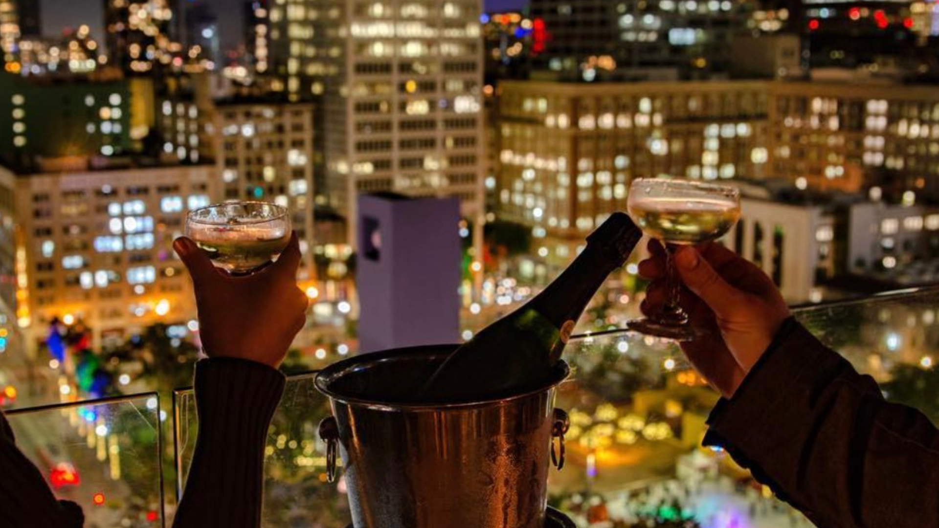 Read more about the article Dating in LA: First Dates Over Coffee vs. Cocktails