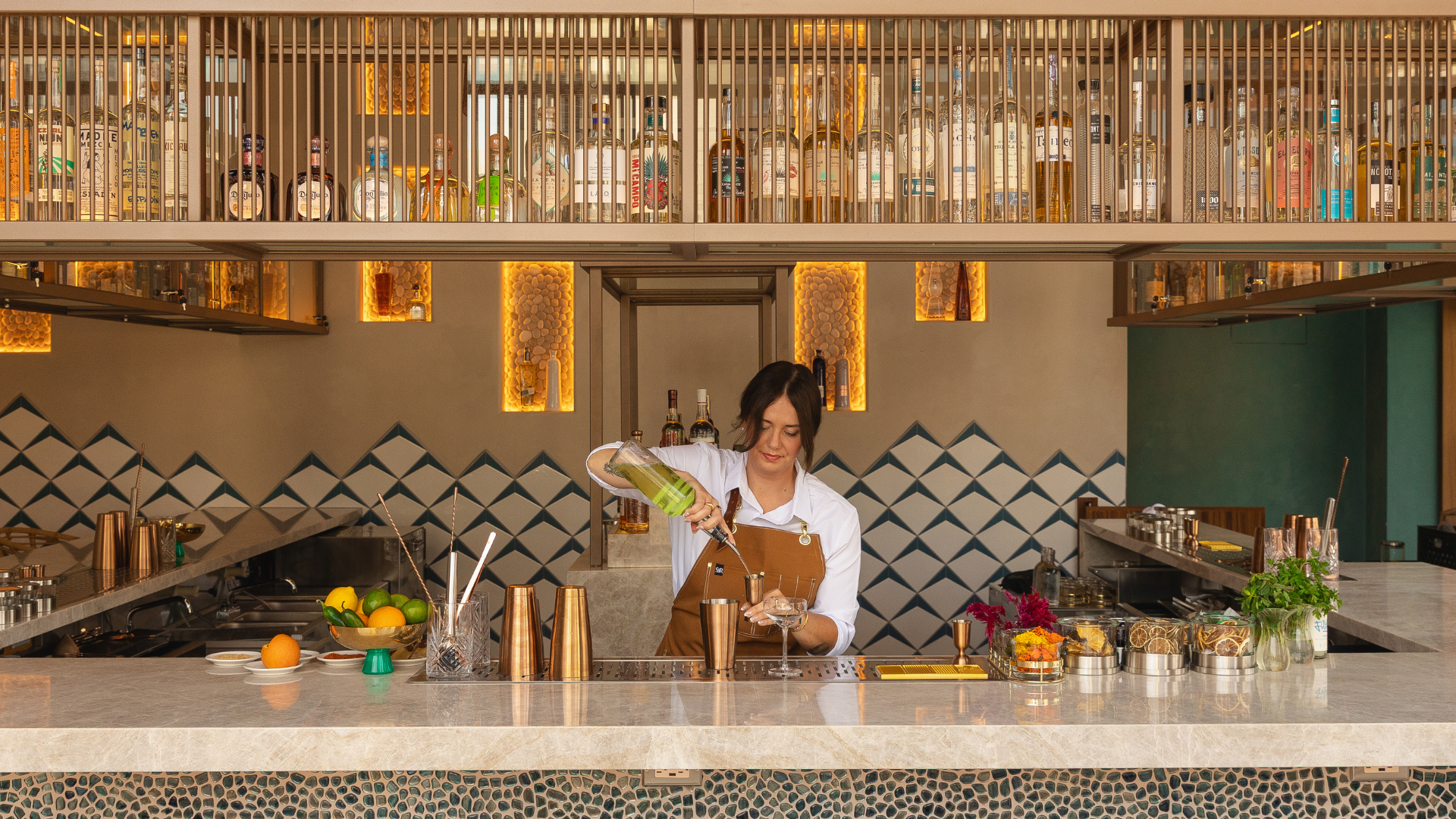 Read more about the article Inside ÜCA Terraza: DTLA’s New Latin-Inspired Rooftop Escape