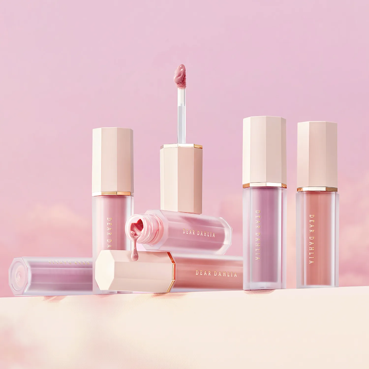 Read more about the article The Liquid Blushes Making Sweater Weather Look Sun-Kissed