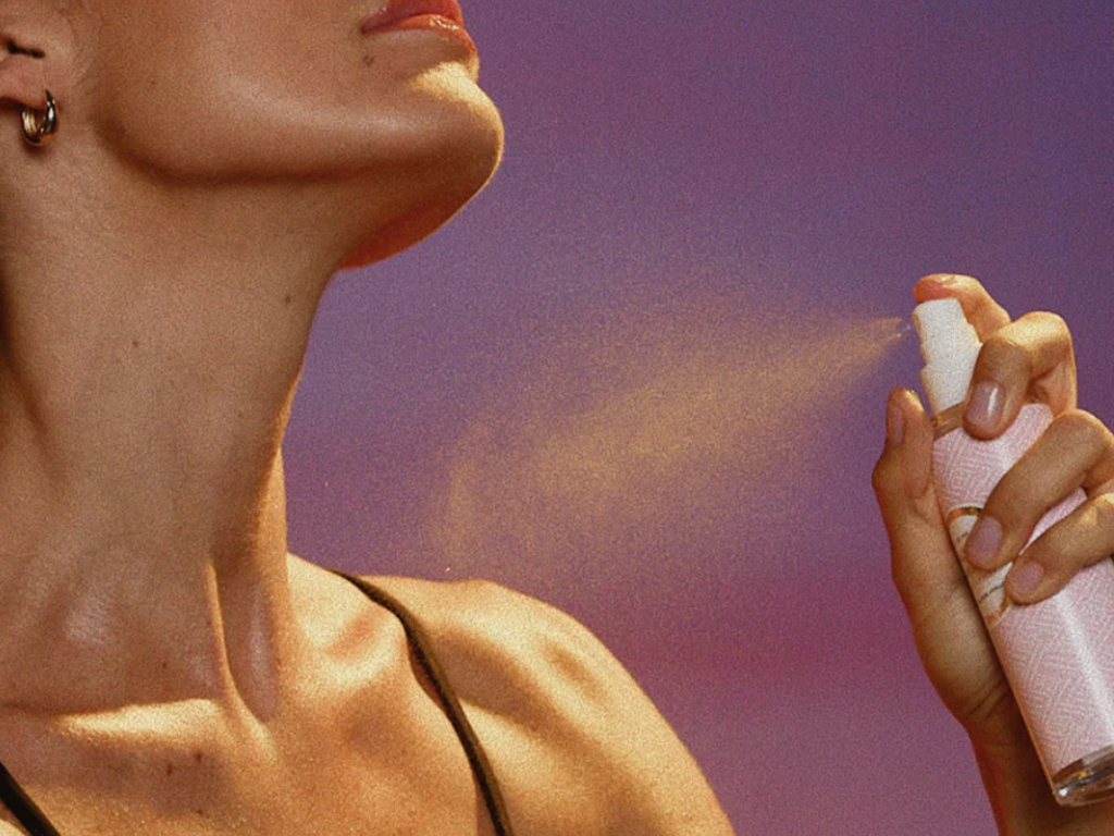 Read more about the article A Hug You Can Spray: Hair-and-Body Mists That Wrap You In Warmth