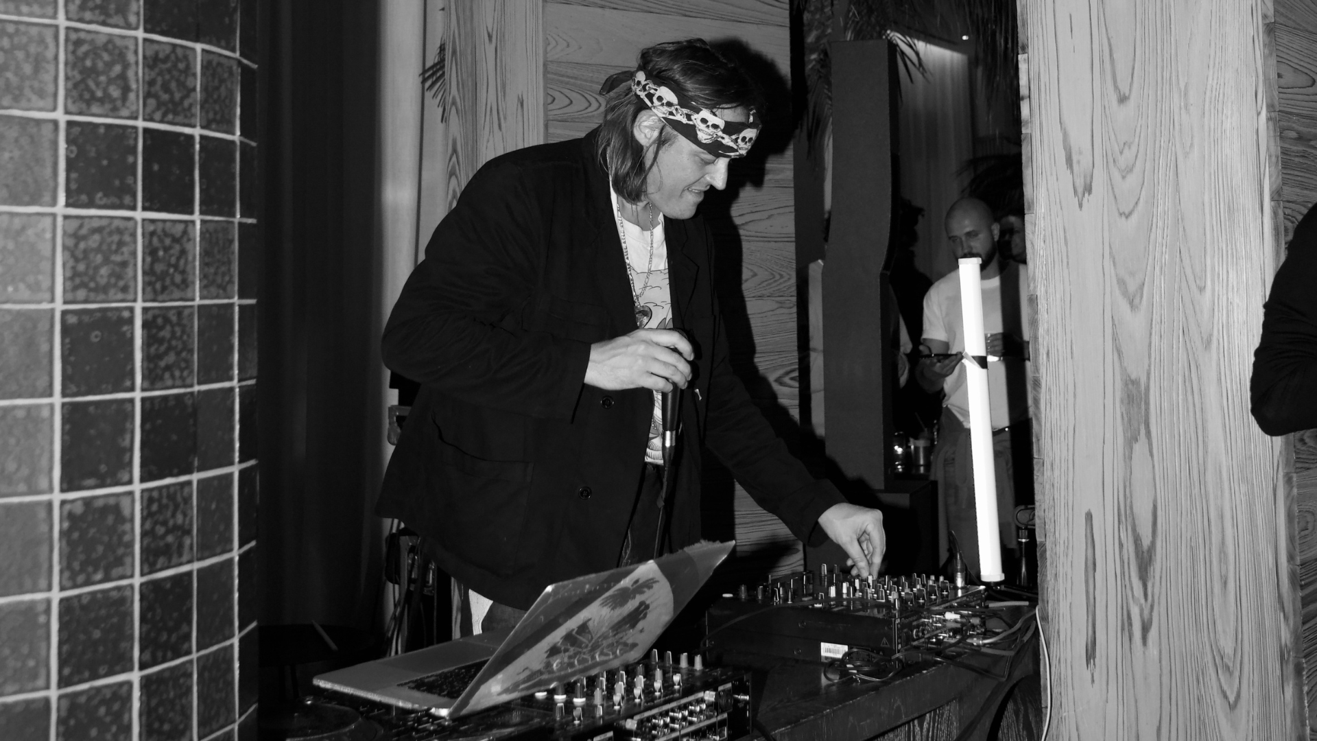 Read more about the article Gold Sky x Proper Presents: A Weekend Tuned to Santa Monica’s Rhythm