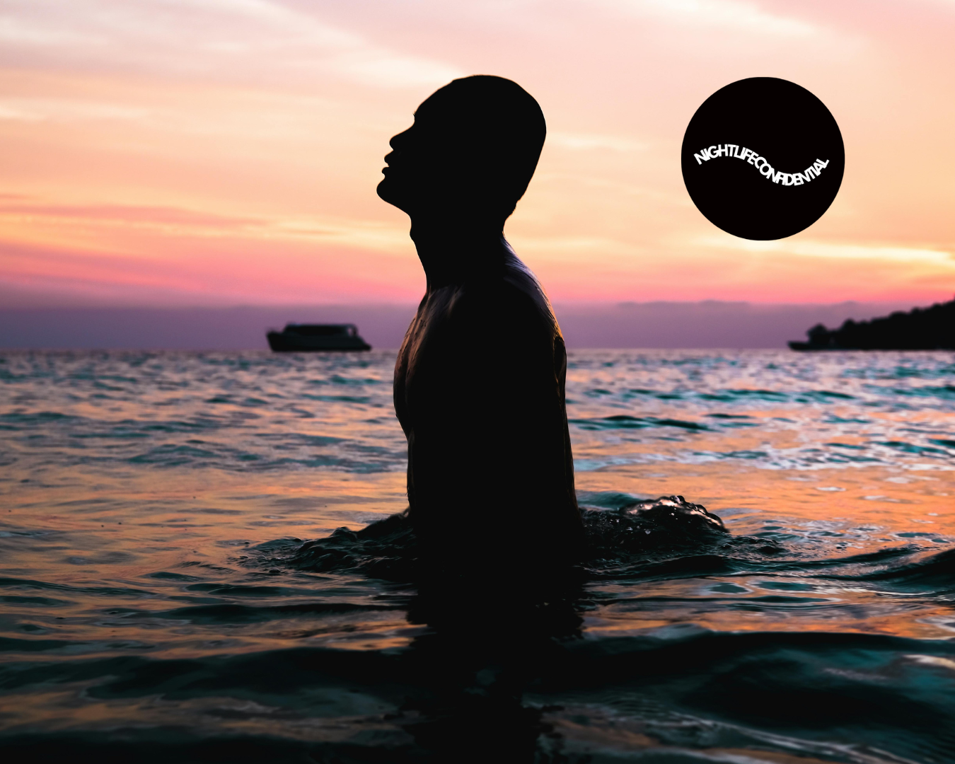 Read more about the article I Went Skinny Dipping in Cancun And Got Stung By a Stingray